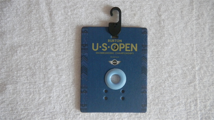 Paper hangtag with matt finish