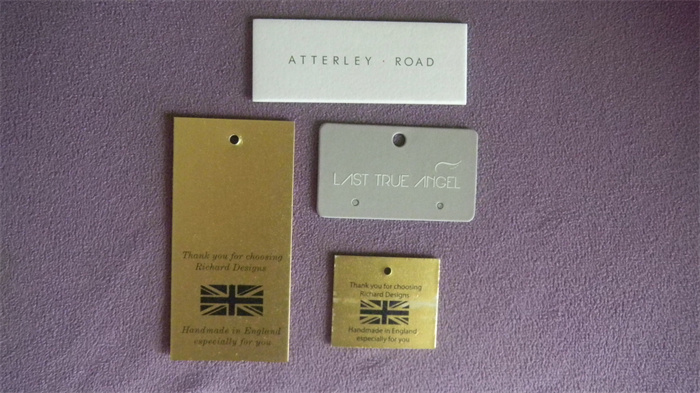 Paper hangtag with matt finish