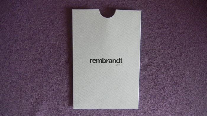 Paper hangtag with matt finish