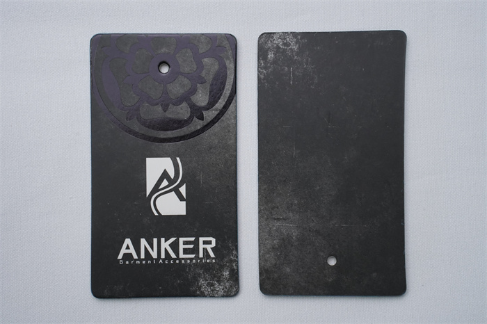 Paper hangtag with matt finish