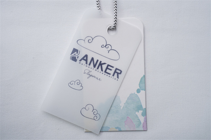 Paper hangtag with matt finish