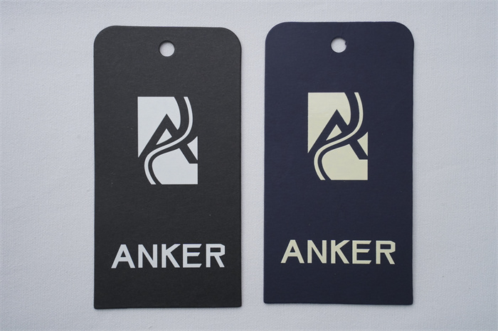 Paper hangtag with matt finish