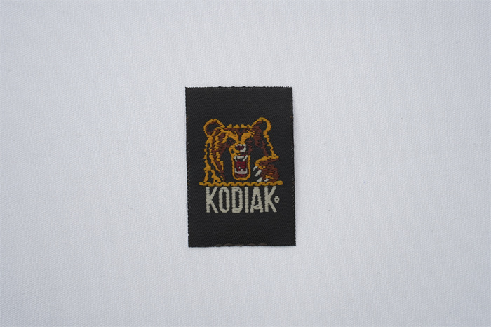 Woven Label with straight cut
