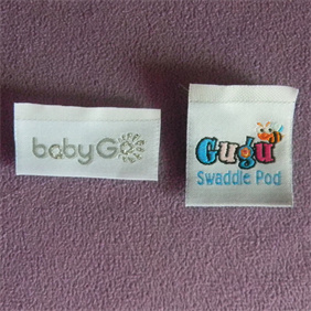 Woven Label with loop fold