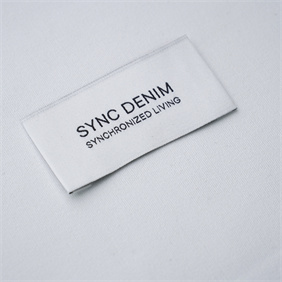 Woven Label with end fold